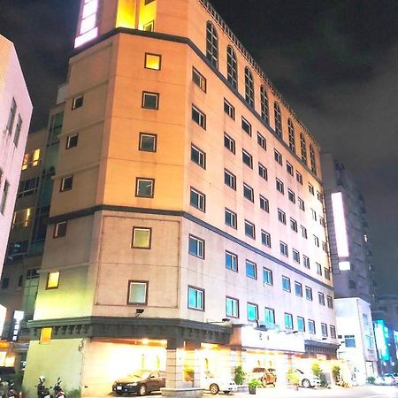 Puyisy Business Hotel Hsinchu City Exterior photo