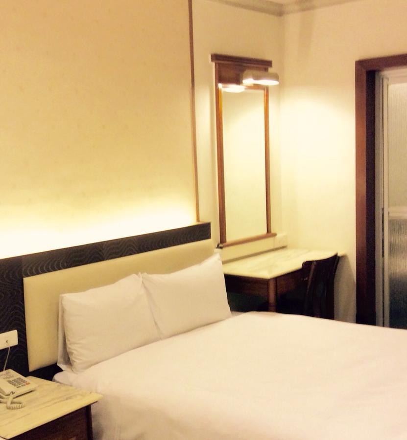 Puyisy Business Hotel Hsinchu City Exterior photo